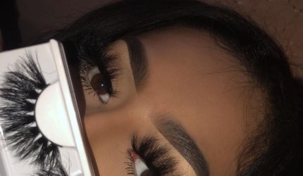 What are the types of false eyelashes? How to choose the false eyelashes?